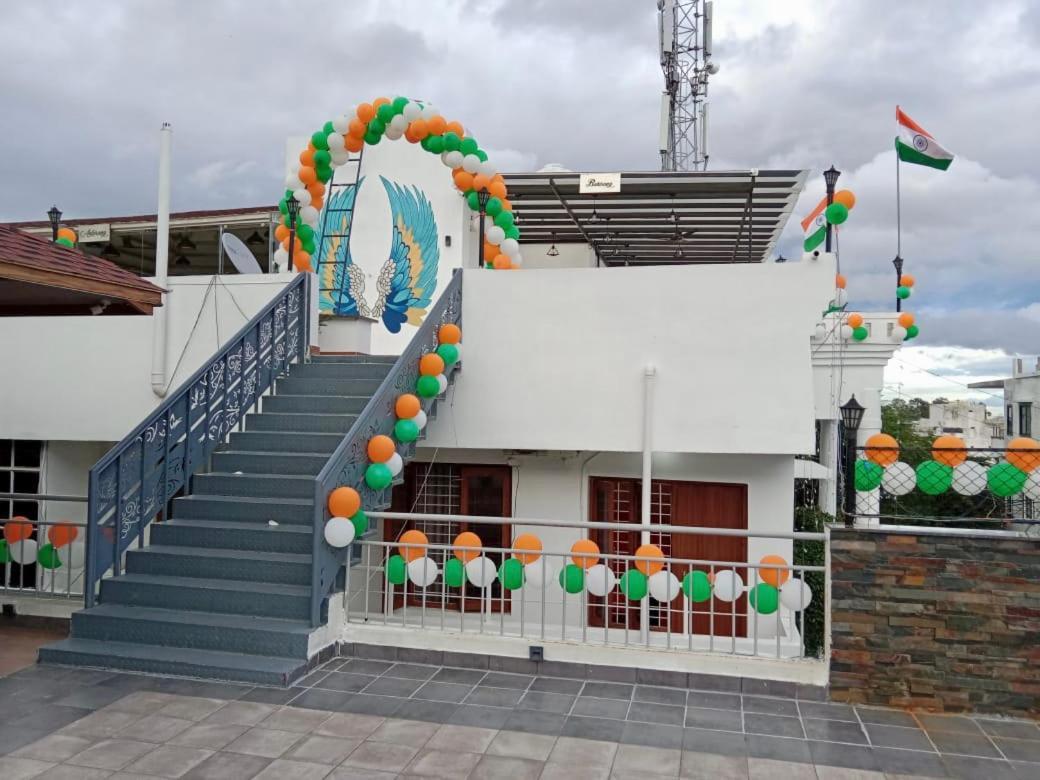 Peacock Hill Homestay Bhopal Dış mekan fotoğraf